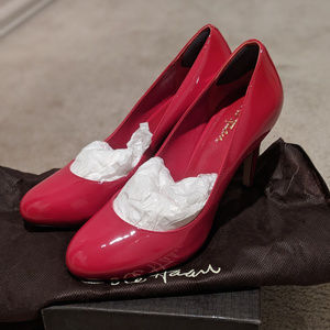 Cole Haan Women's Nike Air Pump Red 7.5